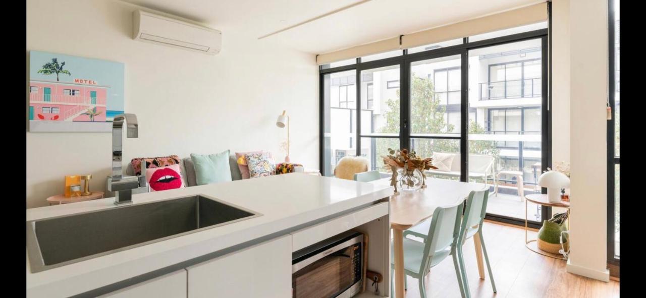 The Pas.Coe - A Stylish 1 Bedroom Unit With Free Parking. Melbourne Kültér fotó